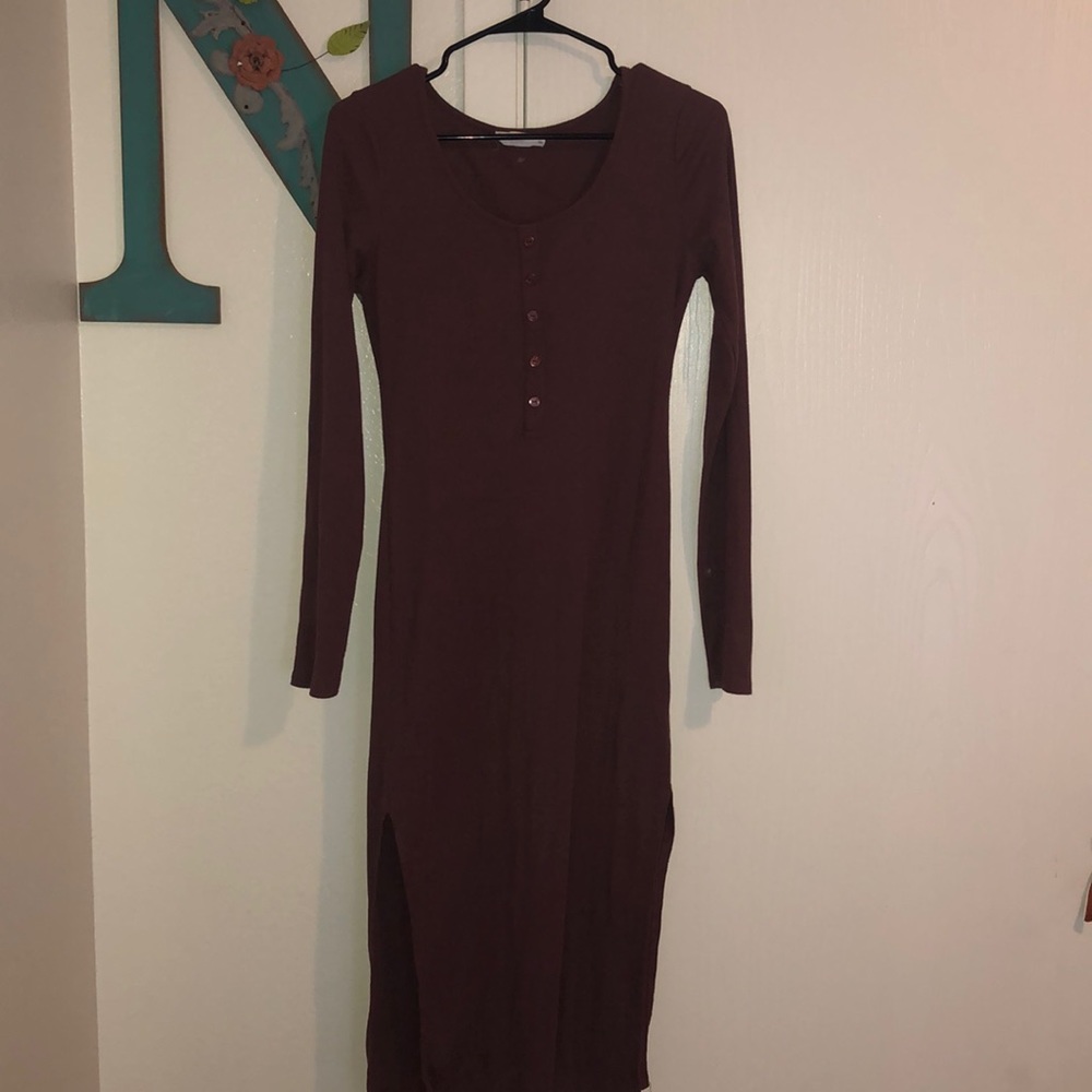 Double side slit dress for those big booty girls